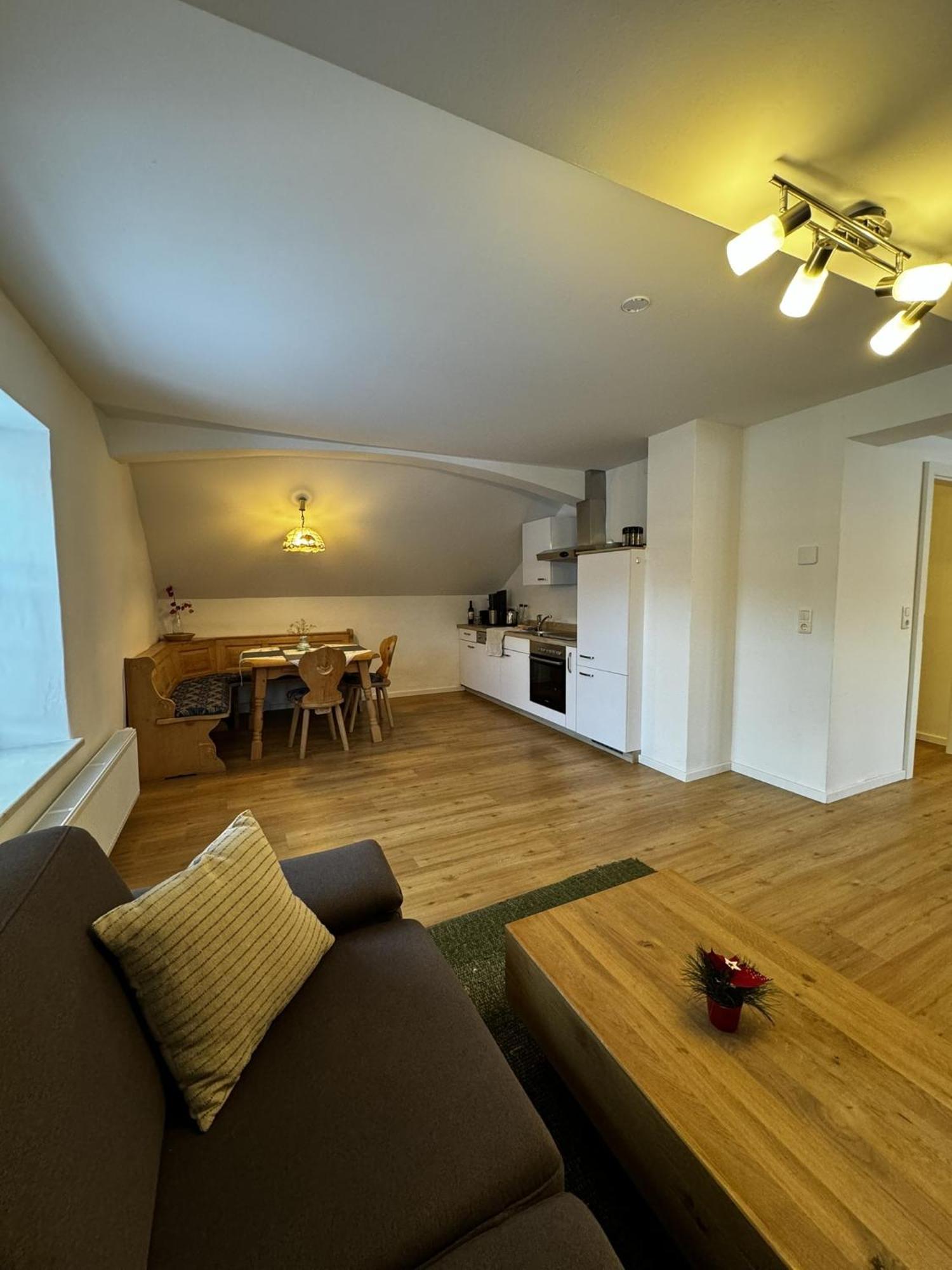 Heli'S Holiday Suites, 8992 Altaussee, Suites "Dachstein", "Sarstein", "Trisselwand" Værelse billede