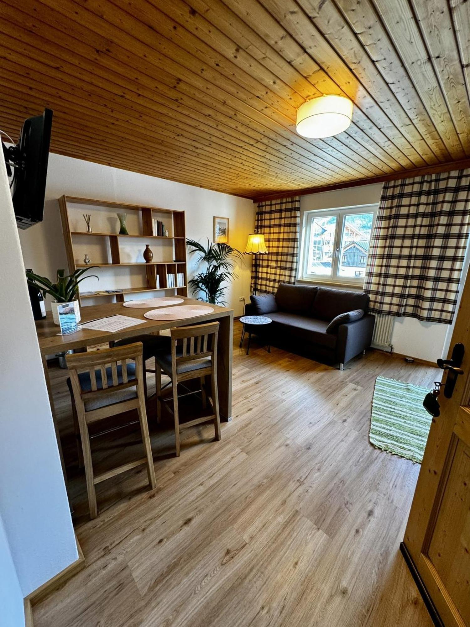 Heli'S Holiday Suites, 8992 Altaussee, Suites "Dachstein", "Sarstein", "Trisselwand" Værelse billede